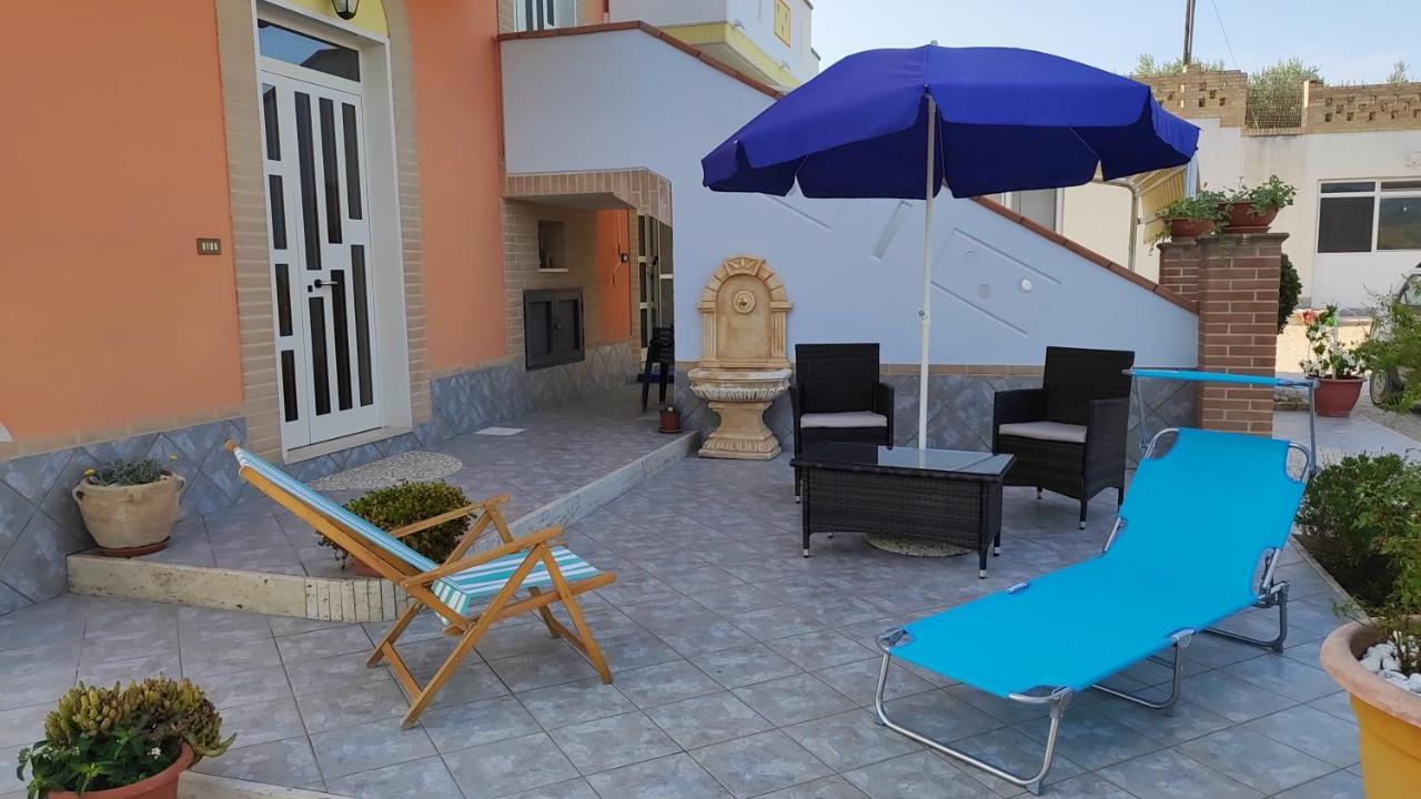 B&B I Tre Ulivi Morro dʼOro Exterior foto